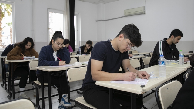 Mersin'de uzmanlardan YKS adaylarına önemli öneriler