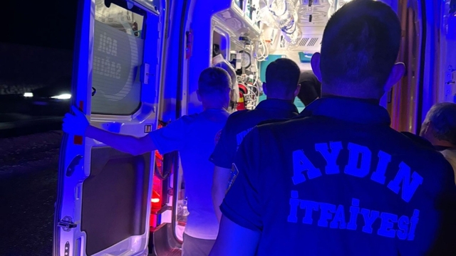 Kuşadası'nda motosiklet kazası: 1'i ağır 2 yaralı