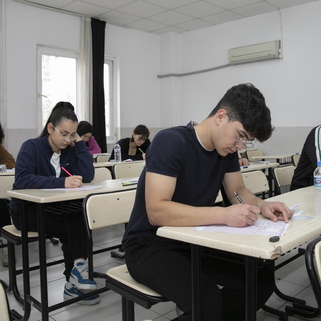 Mersin'de uzmanlardan YKS adaylarına önemli öneriler