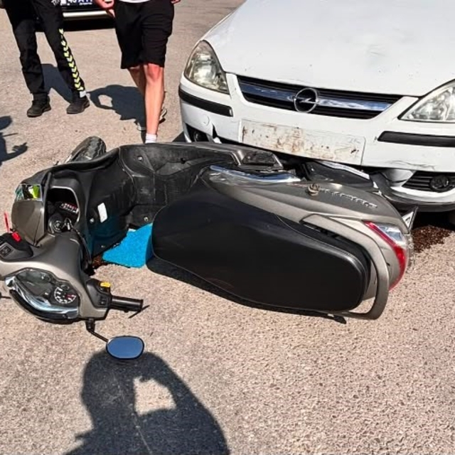 Tavşanlı'da otomobil ile motosiklet çarpıştı: 2 yaralı