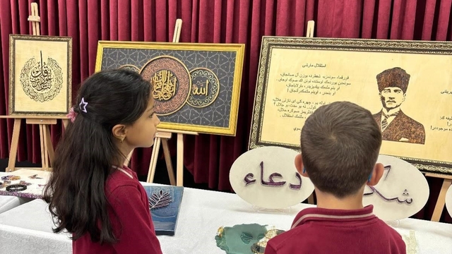 Aydıntepe'de öğrencilerin sanat ve deney çalışmaları sergilendi