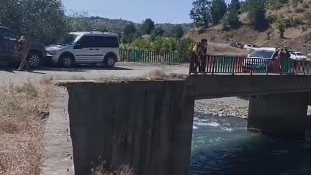 Çayda akıntıya kapılıp kayboldu