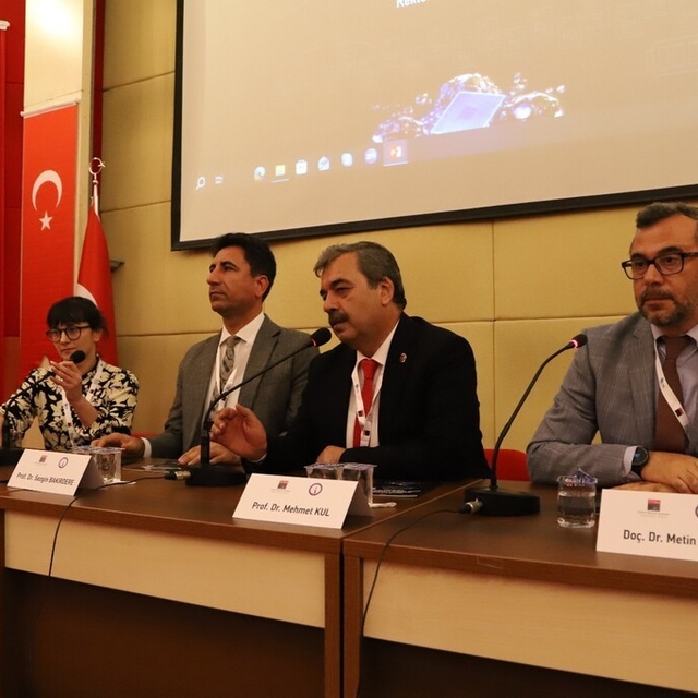 'Nadir Toprak Elementleri Çalıştayı', bilim dünyasını Kütahya'da buluşturdu