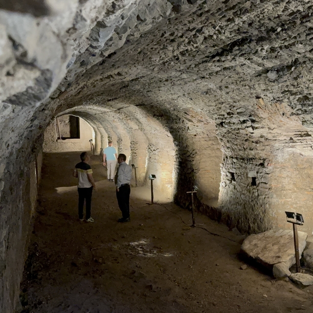 Roma lejyonlarının mühimmatının saklandığı depo tarihe tanıklık ediyor