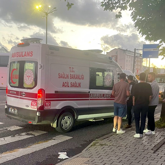 Motosikletin çarptığı yaya hayatını kaybetti