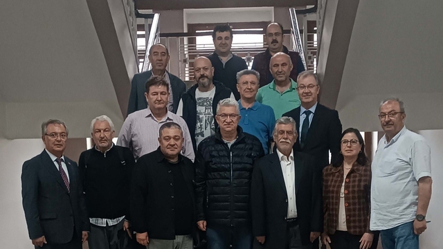 Afyon Lisesi Mezunları Derneği ilk kongresini yaptı