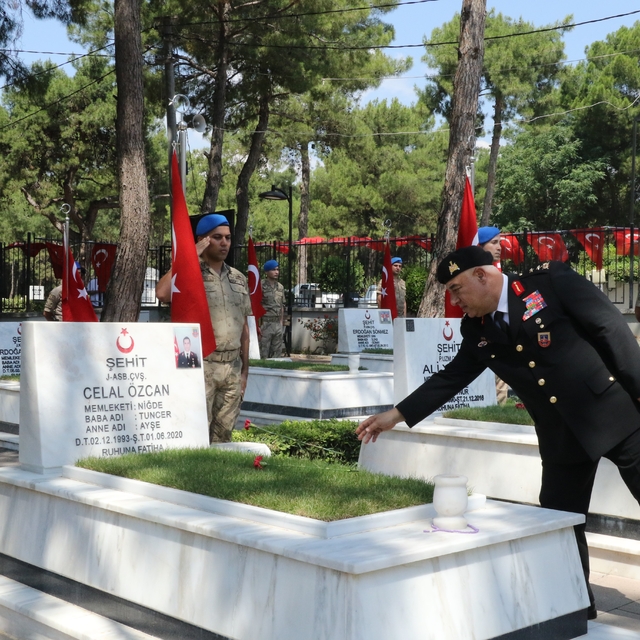 Antalya'da şehitler dualarla anıldı