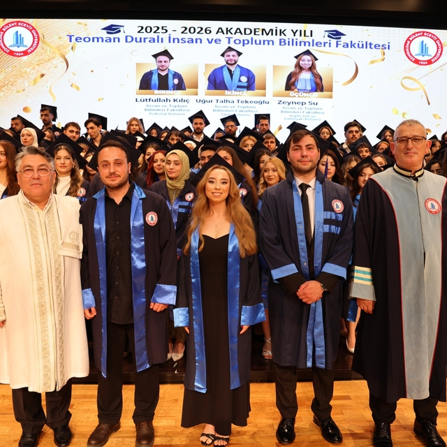 BEUN'da başarı ve mutluluk diplomalarla taçlandı