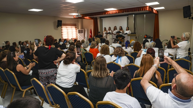 Mezitli'nin kadınları Hatay'da dayanışma için buluştu