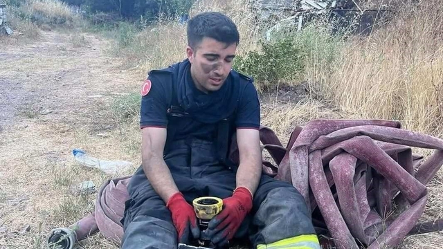 Kocaeli İtfaiyesi son 1 yılda 13 bin 585 olaya müdahale etti
Hem eğitiyor hem hayat kurtarıyorlar