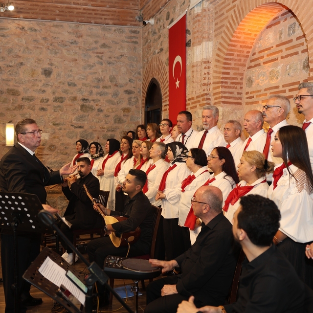 Osmangazi'de türküler gönüllere işlendi