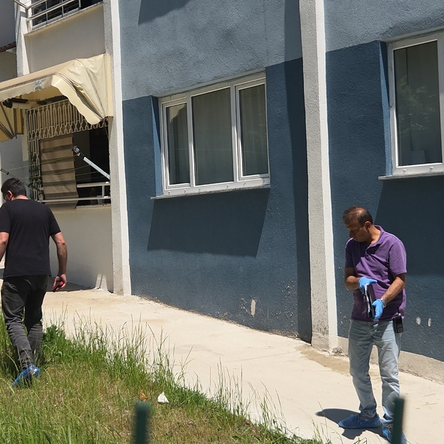 Samsun'da 11 katlı apartmanın 1'nci katından düşen adam yaralandı