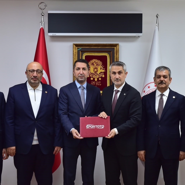 Elazığ'a 10 yeni spor sahası