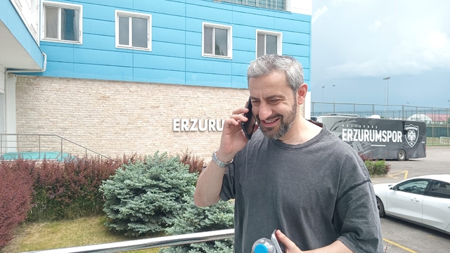 Teknik direktör Serkan Özbalta Erzurum'da