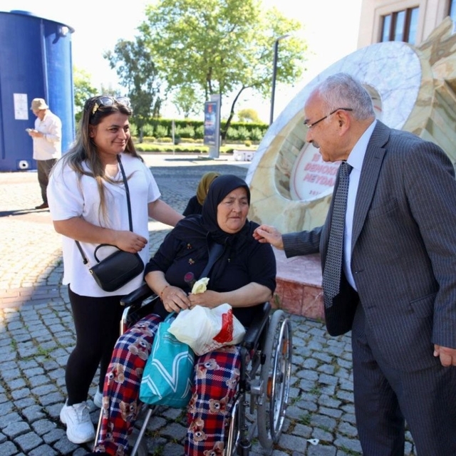 Ordu'da 'Engelsiz Rota' uygulaması
Büyükşehir Belediye Başkanı Güler: "Herk...