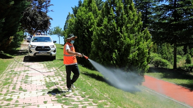 Elazığ'da ilaçlama çalışmaları aralıksız sürüyor