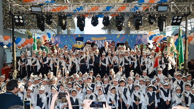 Gebze'deki sünnet şöleninde çocuklar doyasıya eğlendi