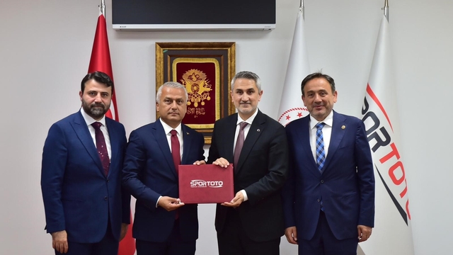 Keltepe'ye dev spor yatırımı:  Kayak Eğitim Merkezi ve Konaklama Tesisi yapılacak
AK Parti Karabük milletvekillerinden spor turizmini güçlendirecek yeni yatırım müjdesi