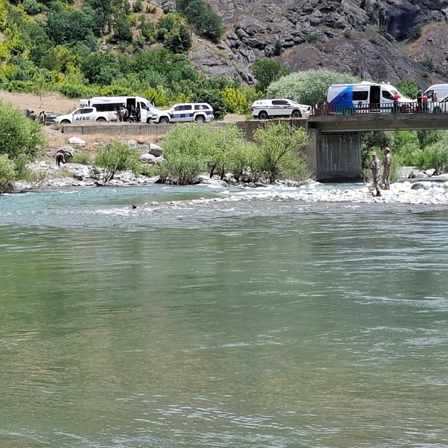 Akıntıya kapılan şahıs için arama çalışmaları sürüyor