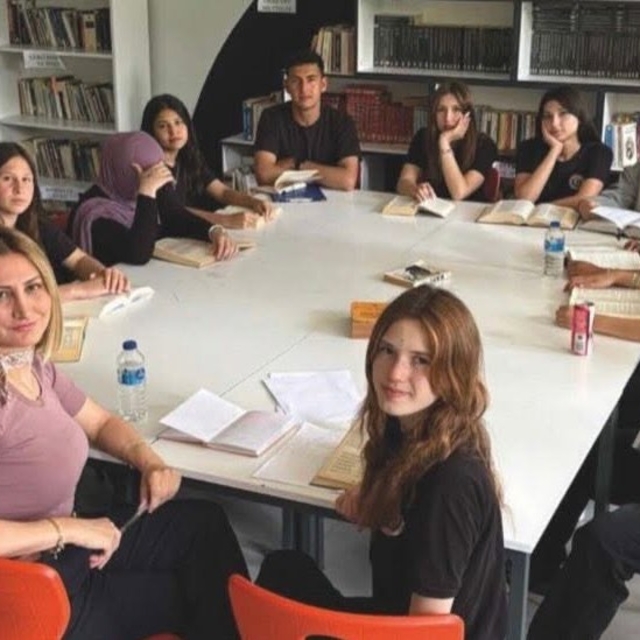 Köyceğiz Naip Hüseyin Anadolu Lisesi dijital dergi birincisi