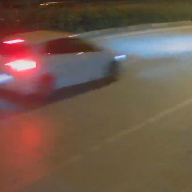 Bursa'da takla atan otomobil sürücüsü için esnaf seferber oldu; kaza anı ka...