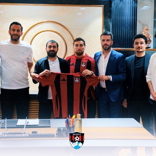 Orkun Kökçü'nün abisi Vanspor'la anlaştı