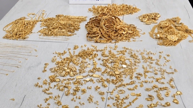 Sınır Kapısı'nda 5 kilo altın ele geçirildi