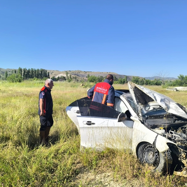 Çorum'da otomobil şarampole devrildi: 1 ölü