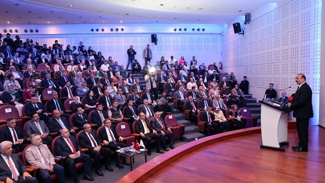 Atatürk Üniversitesinden şehrin kalkınmasına yönelik önemli adım
Erzurum'un geleceğine bilimsel yol haritası: 100 temel ihtiyaç belirlendi