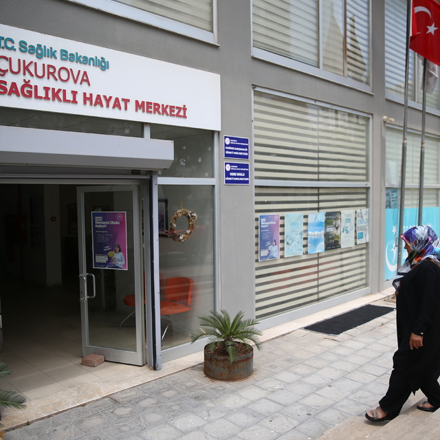 Doktor tavsiyesiyle gittiği Sağlıklı Hayat Merkezi sayesinde meme kanserini...