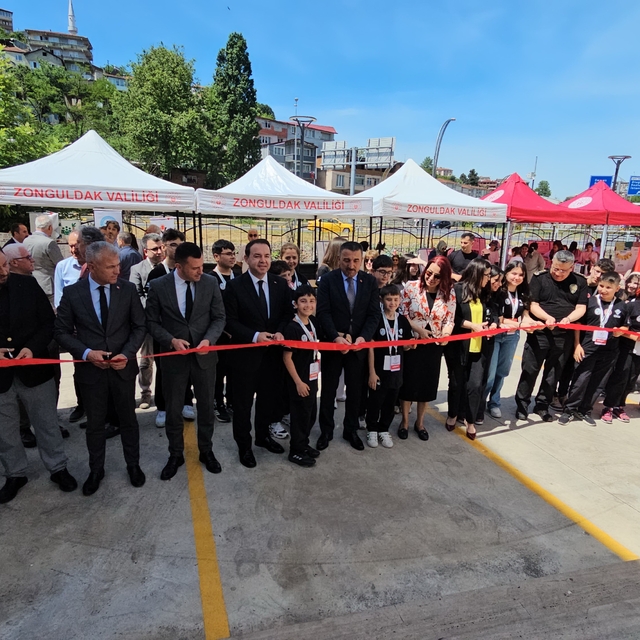 Zonguldak'ta TÜBİTAK Bilim Fuarları Festivali kapılarını açtı