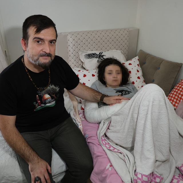 Adana'da 12'nci kattan düşüp hayata tutunan çocuk taburcu edildi
11 günlük...