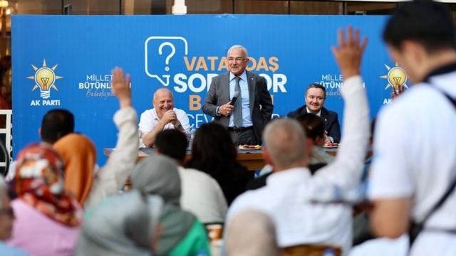 Vatandaşlar sordu, Başkan Güler cevapladı
Ordu Büyükşehir Belediye Başkanı Dr. Mehmet Hilmi Güler, Perşembe ve Ünye ilçesinde vatandaşlarla buluştu