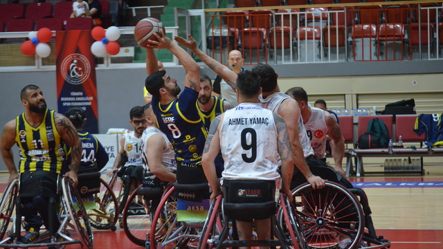 Tekerlekli Sandalye Basketbol Süper Ligi play-off yarı final