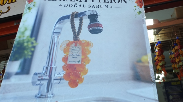 Burhaniye'de Salkım Sabun ilgi gördü