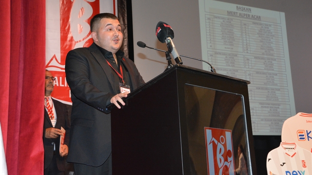 Nev Sağlık Grubu Balıkesirspor Kulübü Başkanı Mert Acar: "Hatır gönülle oyuncu almaya niyetimiz yok"