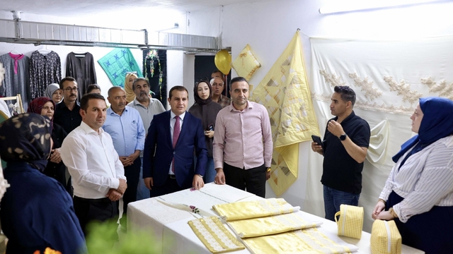 Akçadağ'da hayat boyu öğrenme sergisi açıldı