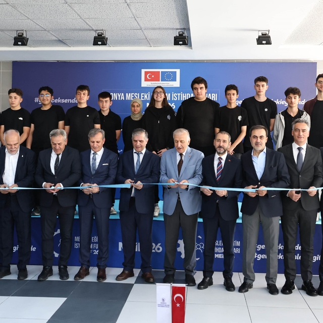 Konya Modeli mesleki eğitim
Konya Mesleki Eğitim İstihdam Fuarı, bu yıl 3....