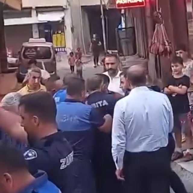 Siirt'te zabıtadan seyyar satıcılara yönelik kapsamlı denetim