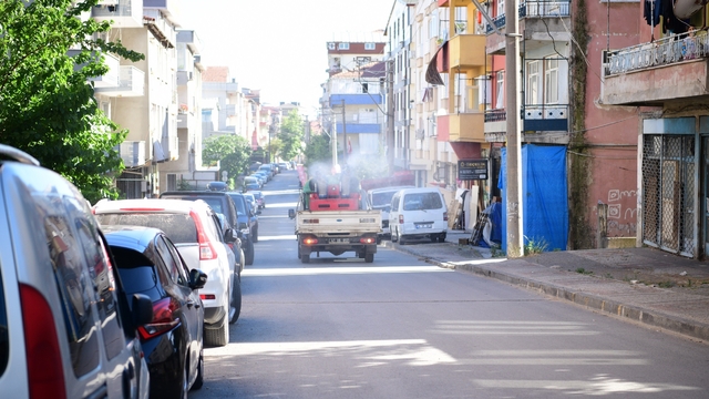 Çayırova'da daha rahat bir yaz için vektörle mücadeleye hız verildi