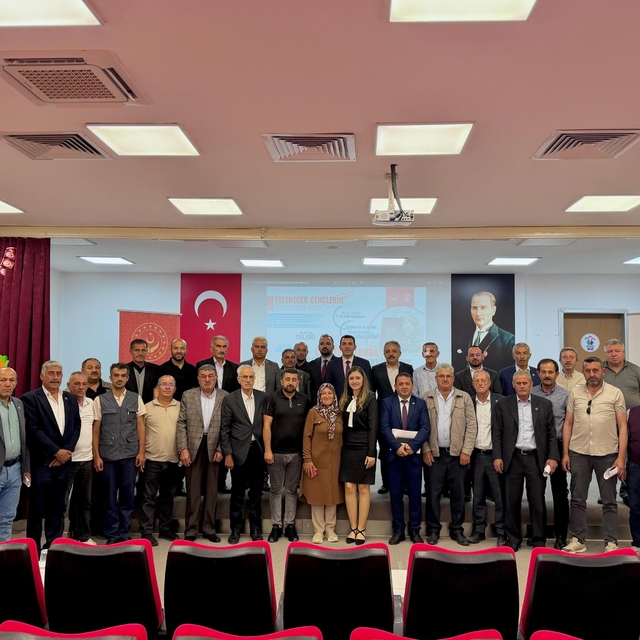 Muhtarlara sosyal risk haritaları ve sosyal hizmetler eğitimi verildi
