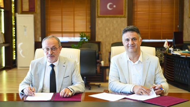 Bingöl Üniversitesi ile perde firması arasında işbirliği protokolü imzalandı