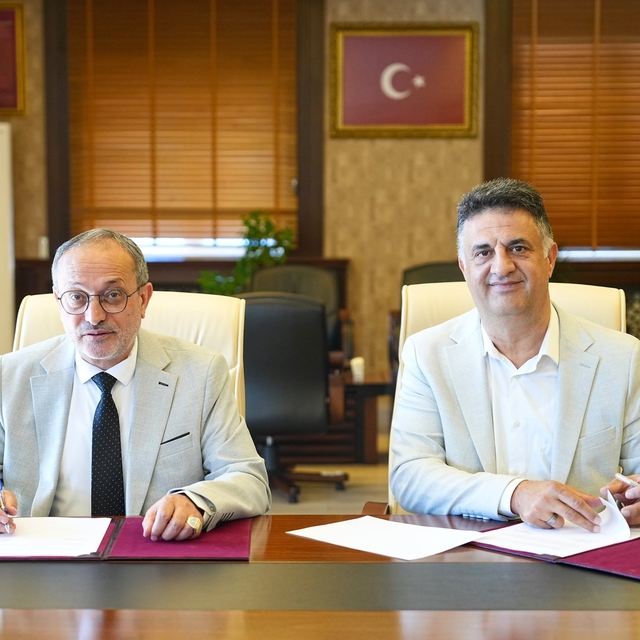 Bingöl Üniversitesi ile perde firması arasında işbirliği protokolü imzaland...