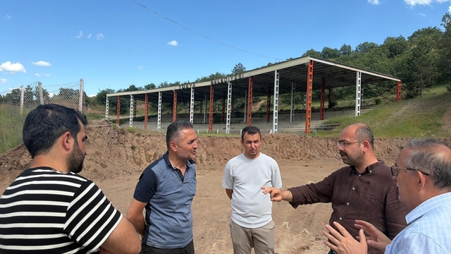 Tosya'da güreş sahasını yenileme çalışmaları sürüyor