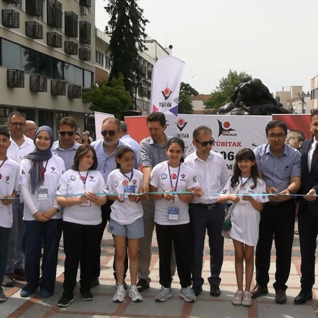 Edirneli öğrenciler Selimiye'nin sırlarını bilimle araştırdı
Edirne'de Bili...