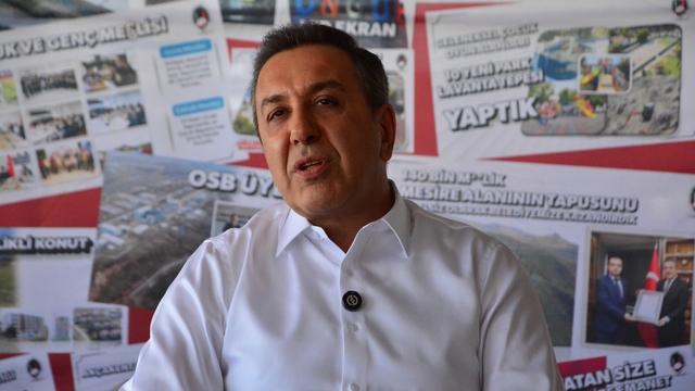 Başkan Dere: "Türkiye'nin savunma sanayi ihracatının yüzde 30'nun Sungurlu'dan yapıldığını görmek gurur vesilesi"
"Sungurlu'da konutla ilgili, kiralarla ilgili bir rahatlama olacak"