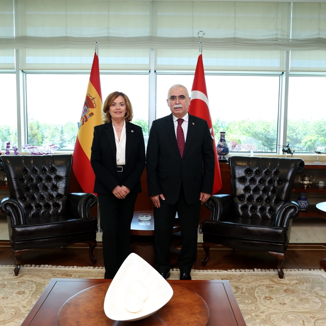 AYM Başkanı Özkaya, İspanya Anayasa Mahkemesi heyetiyle bir araya geldi