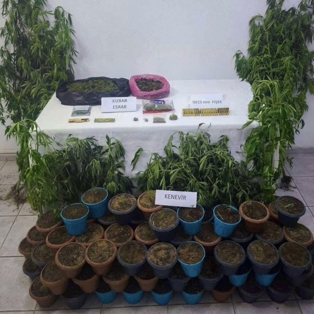 Çanakkale'de uyuşturucu operasyonunda yakalanan 3 kişi tutuklandı