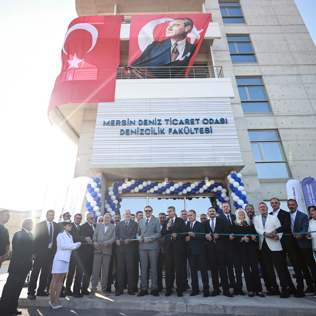 TOBB Başkanı Hisarcıklıoğlu, Mersin Üniversitesi Denizcilik Fakültesi'ni zi...