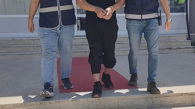 Kocaeli'de kombi ve akü hırsızı tutuklandı